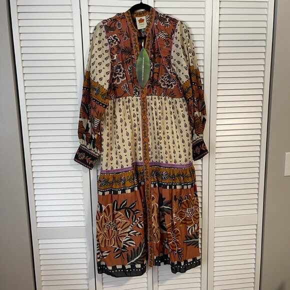 NWT Farm Rio Beige Ainika Flora V-Neck Midi-Dress - Picture 2 of 7